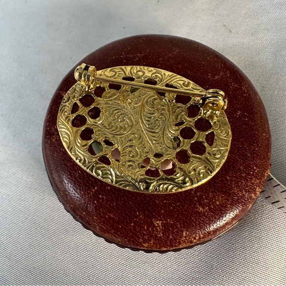 Vintage 1928 rose flower and pearl bead pin - Picture 3 of 6